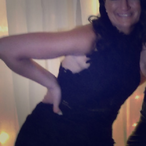 Meet your Posher, Monica - Picture 1 of 1